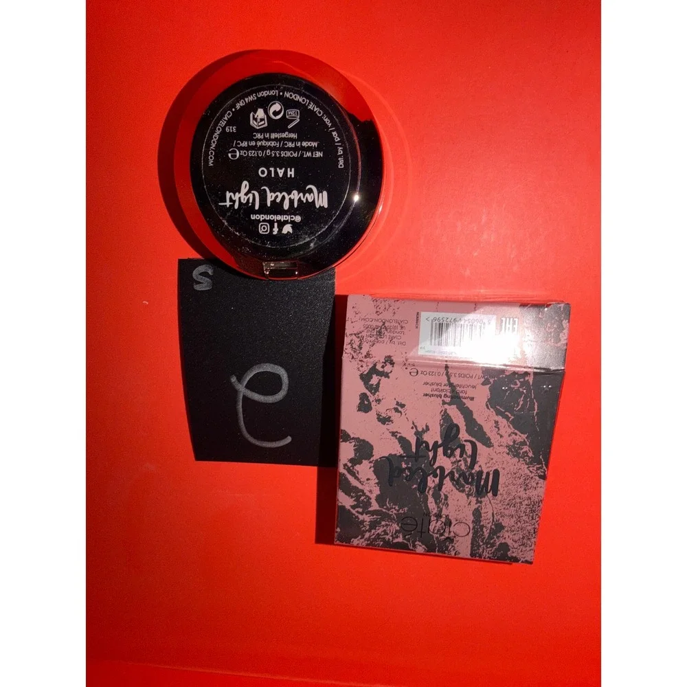 Ciate London Marbled Light Blusher Halo Illuminating Baked Powder Face
